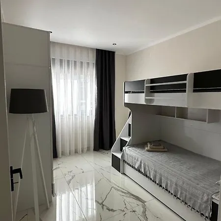 شقة Cosy Flat, 150m To The Sea