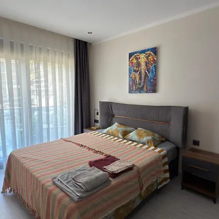 Cosy Flat, 150m To The Sea Αλάνια